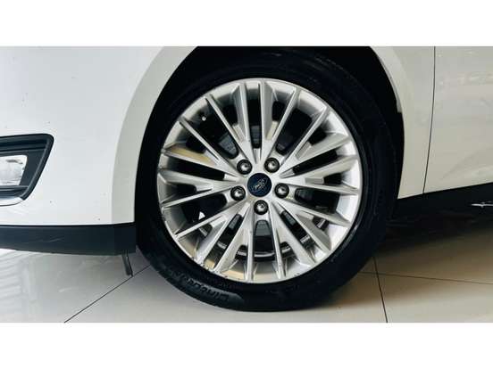 FORD-FOCUS-2016