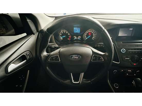 FORD-FOCUS-2.0 SE PLUS 16V FLEX 4P POWERSHIFT FORD-FOCUS-2016