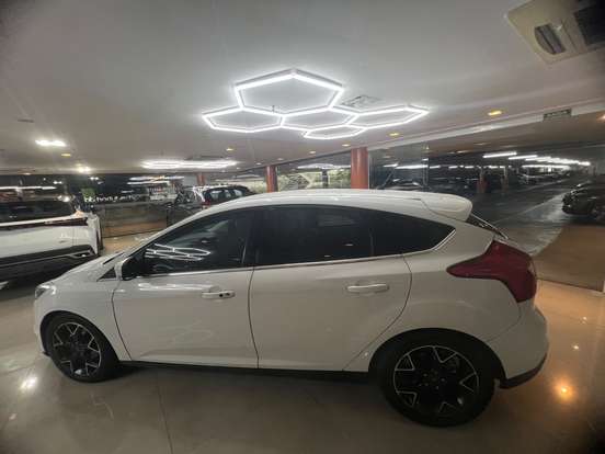 FORD-FOCUS-2.0 TITANIUM PLUS 16V FLEX 4P POWERSHIFT FORD-FOCUS-2014