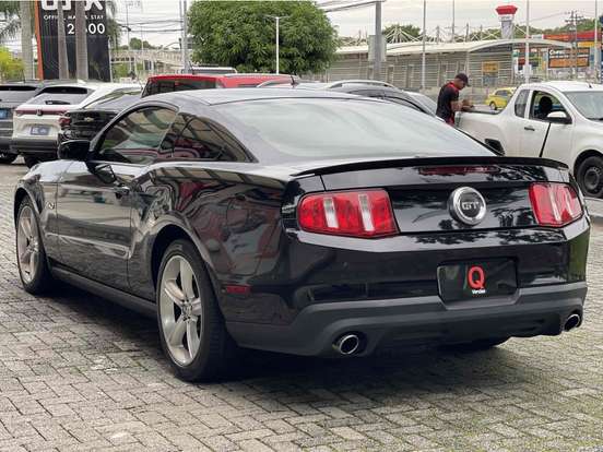 FORD-MUSTANG-5.0 GT PREMIUM COUPÉ V8 32V GASOLINA 2P AUTOMÁTICO FORD-MUSTANG-2010