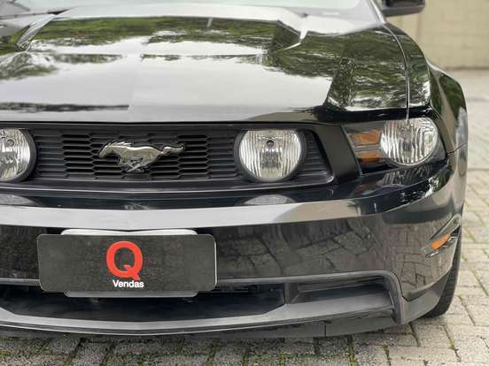 FORD-MUSTANG-5.0 GT PREMIUM COUPÉ V8 32V GASOLINA 2P AUTOMÁTICO FORD-MUSTANG-2010