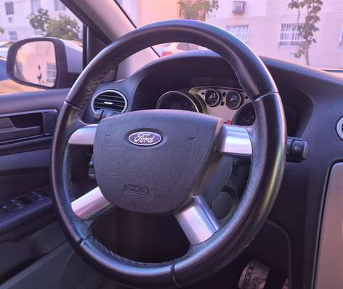 FORD-FOCUS-2011