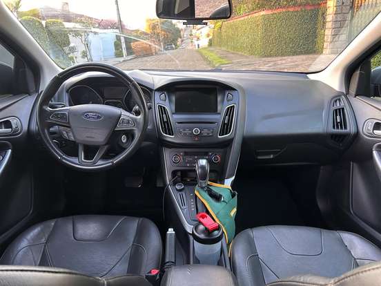 FORD-FOCUS-2.0 SE PLUS 16V FLEX 4P POWERSHIFT FORD-FOCUS-2016
