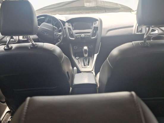 FORD-FOCUS-2.0 SE PLUS 16V FLEX 4P POWERSHIFT FORD-FOCUS-2015