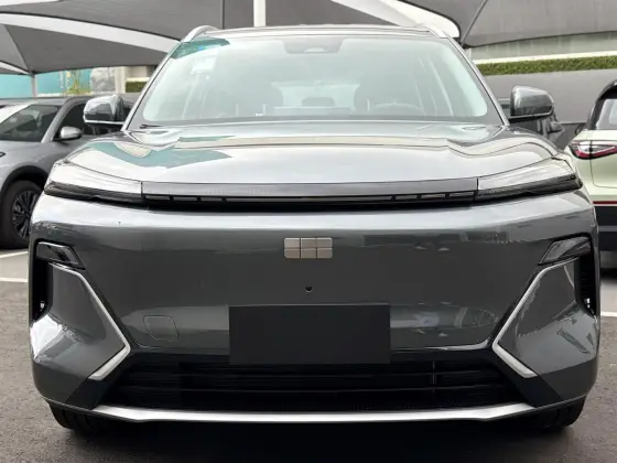 GEELY EX5 EM-i 1.5 PHEV PRO E-DHT