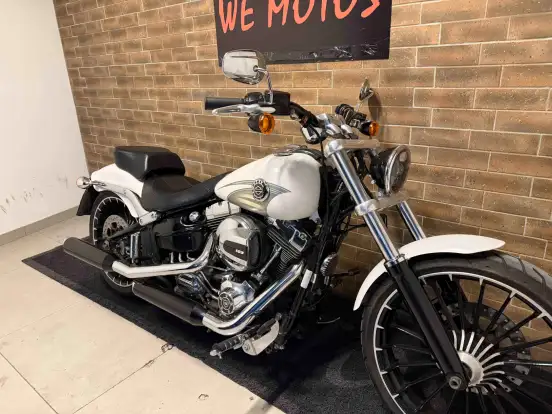 HARLEY-DAVIDSON-SOFTAIL BREAKOUT-2017