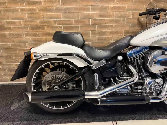 HARLEY-DAVIDSON-SOFTAIL BREAKOUT HARLEY-DAVIDSON-SOFTAIL BREAKOUT-2017