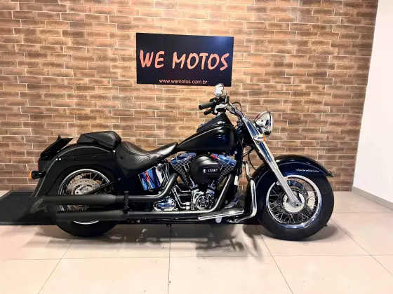 HARLEY-DAVIDSON SOFTAIL DELUXE 