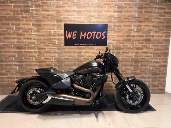HARLEY-DAVIDSON-SOFTAIL FXDR 114-2019