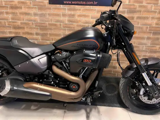 HARLEY-DAVIDSON-SOFTAIL FXDR 114-2019