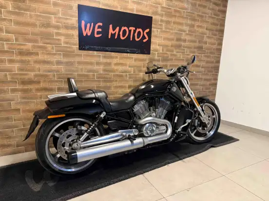 HARLEY-DAVIDSON-V-ROD MUSCLE-2015