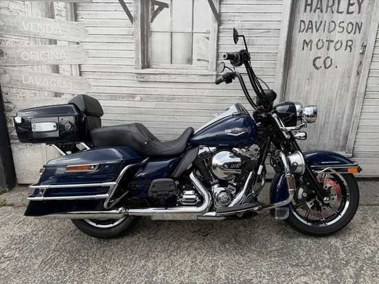 HARLEY-DAVIDSON-ROAD KING POLICE HARLEY-DAVIDSON-ROAD KING POLICE-2015