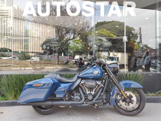HARLEY-DAVIDSON ROAD KING SPECIAL 