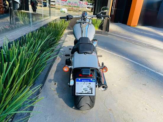 HARLEY-DAVIDSON-SOFTAIL BREAKOUT-2025