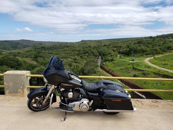 HARLEY-DAVIDSON STREET GLIDE 