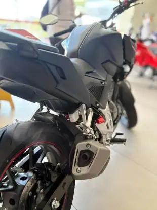 HONDA-CB 300F TWISTER S-2027