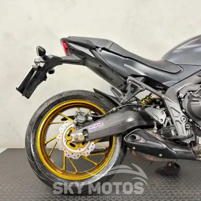 HONDA-CB 650 F HONDA-CB 650 F-2015