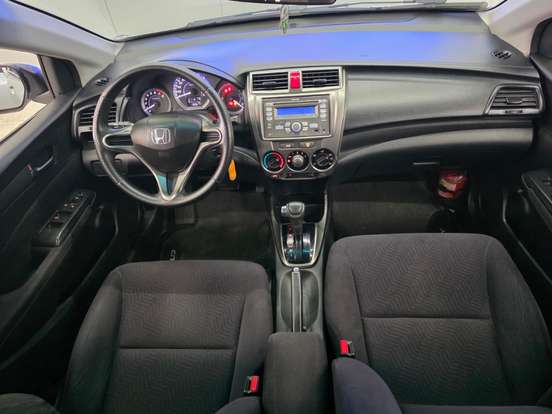 HONDA-CITY-1.5 LX 16V FLEX 4P AUTOMÁTICO HONDA-CITY-2013