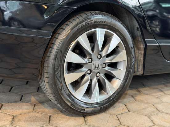 HONDA-CIVIC-2010