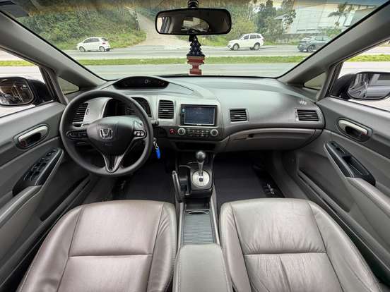 HONDA-CIVIC-2010