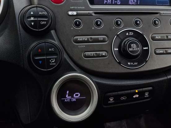 HONDA-FIT-2010