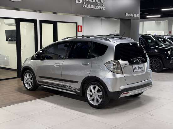 HONDA-FIT-2013