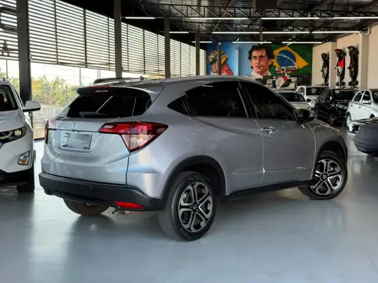 HONDA-HR-V-1.8 16V FLEX TOURING 4P AUTOMÁTICO HONDA-HR-V-2018