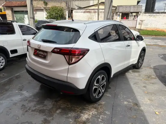 HONDA-HR-V-1.8 16V FLEX TOURING 4P AUTOMÁTICO HONDA-HR-V-2017