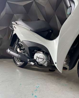 HONDA-BIZ 125 ES-2025
