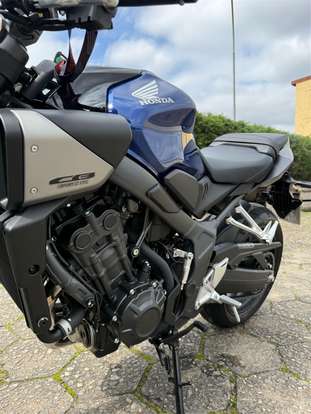 HONDA-CB 650R E-CLUTCH-2026