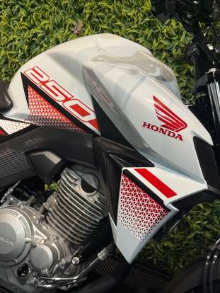 HONDA-CB TWISTER-2022