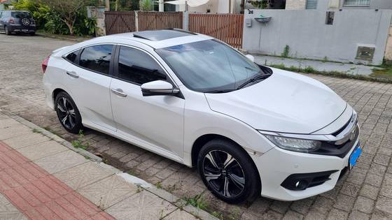 HONDA CIVIC 1.5 16V TURBO GASOLINA TOURING 4P CVT