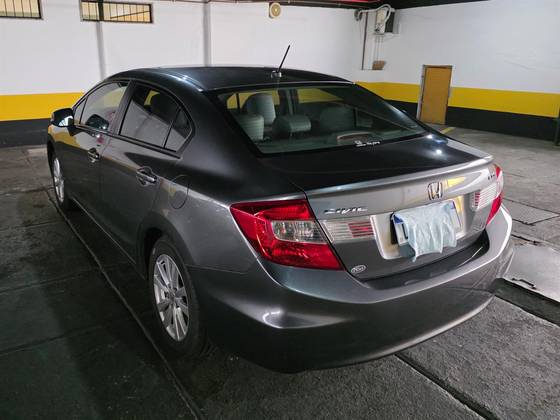 HONDA CIVIC 1.8 LXS 16V FLEX 4P AUTOMÁTICO