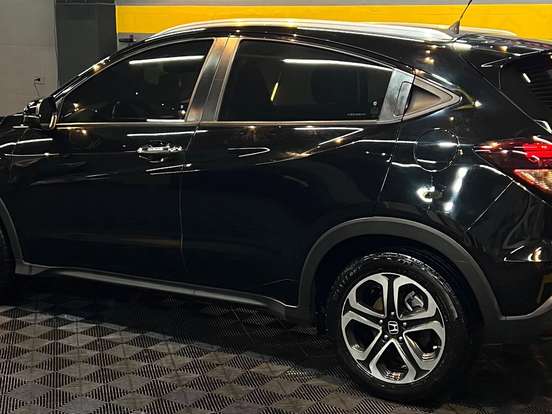 HONDA-HR-V-1.8 16V FLEX TOURING 4P AUTOMÁTICO HONDA-HR-V-2018