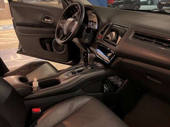 HONDA-HR-V-1.8 16V FLEX TOURING 4P AUTOMÁTICO HONDA-HR-V-2018