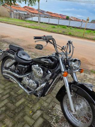 HONDA SHADOW 750 