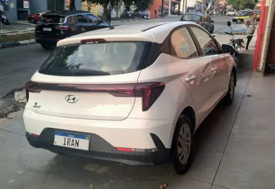 HYUNDAI-HB20-2023