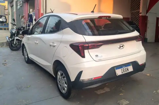 HYUNDAI-HB20-2023