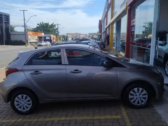 HYUNDAI-HB20-1.0 COMFORT 12V FLEX 4P MANUAL HYUNDAI-HB20-2018