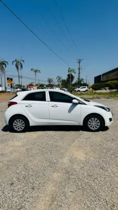 HYUNDAI-HB20-2016