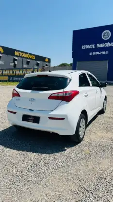 HYUNDAI-HB20-2016