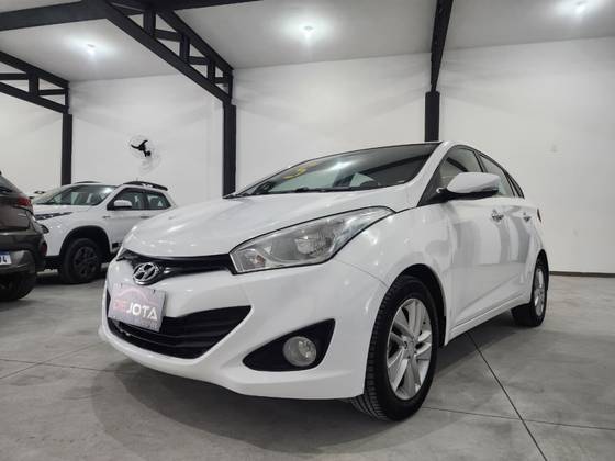 HYUNDAI HB20S 1.6 PREMIUM 16V FLEX 4P AUTOMÁTICO