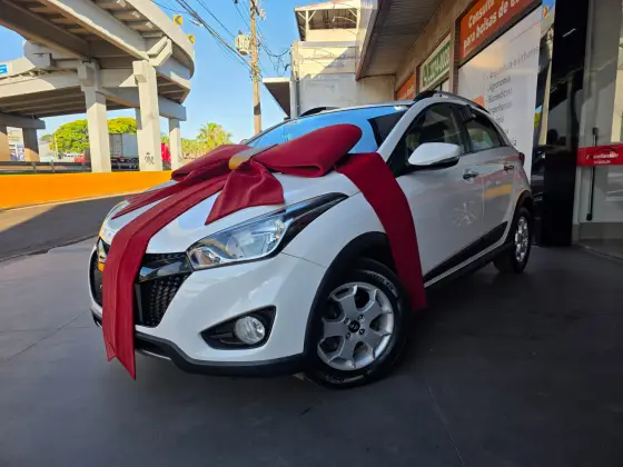 HYUNDAI HB20X 1.6 16V PREMIUM FLEX 4P AUTOMÁTICO
