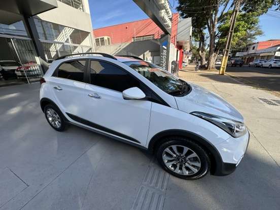 HYUNDAI-HB20X-1.6 16V PREMIUM FLEX 4P AUTOMÁTICO HYUNDAI-HB20X-2017