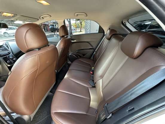 HYUNDAI-HB20X-1.6 16V PREMIUM FLEX 4P AUTOMÁTICO HYUNDAI-HB20X-2017