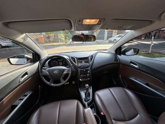 HYUNDAI-HB20X-1.6 16V PREMIUM FLEX 4P AUTOMÁTICO HYUNDAI-HB20X-2017