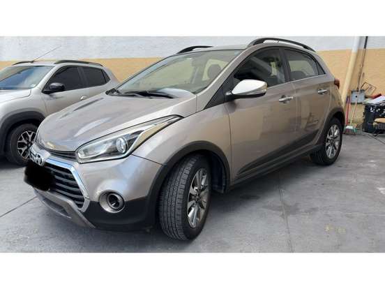 HYUNDAI-HB20X-2016