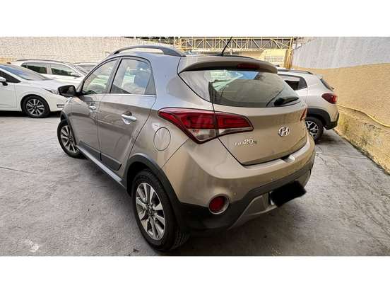 HYUNDAI-HB20X-1.6 16V PREMIUM FLEX 4P AUTOMÁTICO HYUNDAI-HB20X-2016