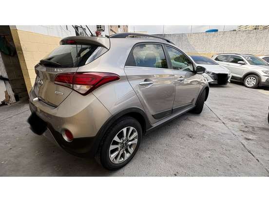 HYUNDAI-HB20X-2016