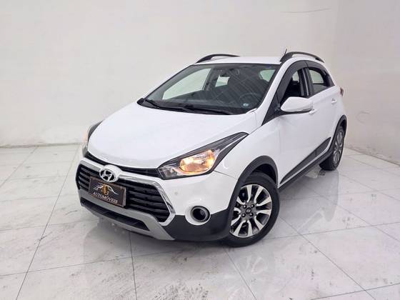HYUNDAI HB20X 1.6 16V STYLE FLEX 4P AUTOMÁTICO